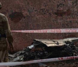 Hindistan’da sahil güvenlik helikopteri düştü, 3 kişi öldü