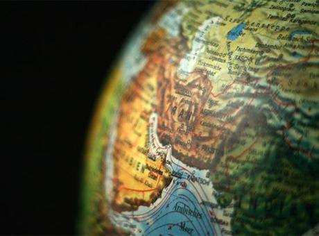İran Hakkında Bilgiler; İran Bayrağı Anlamı, 2025 Nüfusu, Başkenti, Para Birimi Ve Saat Farkı