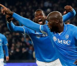 İtalya’da Napoli maç fazlasıyla lider