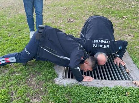 Kanalizasyonda korkunç şüphe! Ekipler saatlerce çalıştı