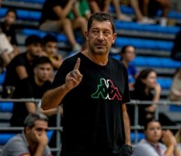 Karşıyaka’da Ufuk Sarıca dönemi sona erdi