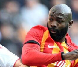 Kayserispor’da Bahoken’den takım arkadaşına tokat: Kırmızı kartla oyundan atıldı