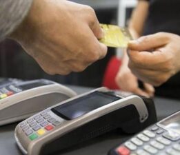 Kredi kartı aidatları iade edilir mi? İşte tüketicilerin izleyebileceği yollar…