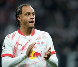Leipzig, PSG’den Xavi Simons’un bonservisini aldı