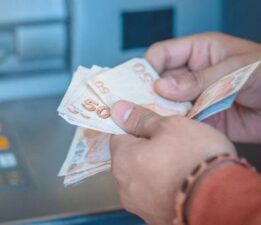 Maaş artışı sonrası merak ediliyor! Emeklinin gözü zamlı promosyonda