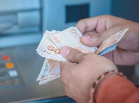 Maaş artışı sonrası merak ediliyor! Emeklinin gözü zamlı promosyonda