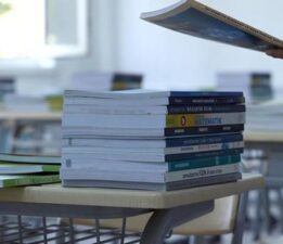 MEB’den özel okul kararı: Ders kitabı adı altında hiçbir ücret alınmayacak