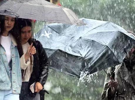 Meteoroloji’den uyarı üstüne uyarı geldi! İstanbul, Ankara, Antalya dikkat! Şiddetli yağmur geliyor