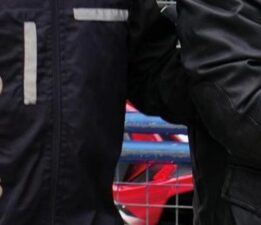 Müstehcen paylaşımlar yapan Azra Ay Vandan ve eşi Pedram Behdar Vandan tutuklandı