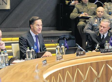 ‘NATO savaş zihniyetine geçmeli’