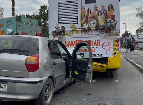 Otomobil, İETT otobüsüne çarptı! Yaralılar var