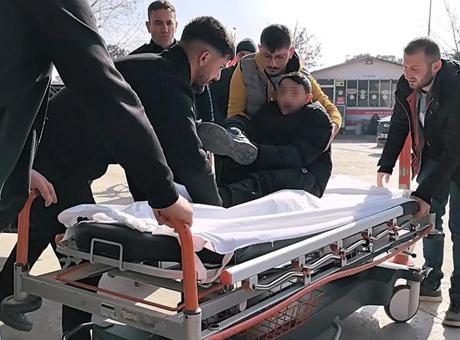 Otomobille elektrikli bisiklet çarpıştı, 12 yaşındaki çocuk ölümden döndü