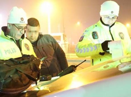 Polisten kaçtı yakalanınca da esprileriyle gülme krizine soktu