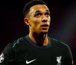 Real Madrid’in Arnold teklifi şaşırttı: Ödemek istediği ücret ortaya çıktı
