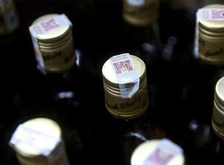 Sahte içki soruşturmasında 2 kişi tutuklandı