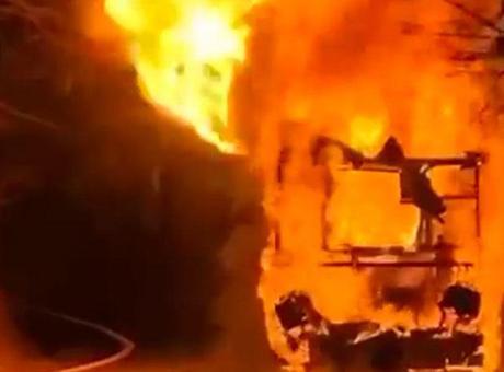 Sarıyer’de korku dolu anlar! İETT otobüsü alev alev yandı