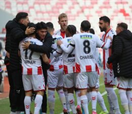Sivasspor, 8 maçlık galibiyet hasretini dindirdi