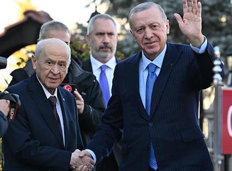 Son dakika: Cumhurbaşkanı Erdoğan, Bahçeli ile görüşüyor