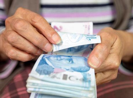 Son dakika: En düşük emekli maaşı alan milyonları ilgilendiriyor: İşte emeklilerin kesinleşen zam oranı