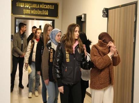 Tam 110 milyon TL dolandırdılar! Operasyonla tek tek evlerinden alındılar