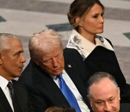 Trump ve Obama kulaktan kulağa! ‘Şu an konuşamıyorum, sessiz bir yer bulmamız lazım’