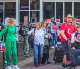 Turizmde kişi başı gecelik harcama, 100 doları geçti