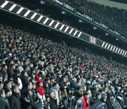 Türkiye yasta: Beşiktaş’tan yangın faciası için sessiz duruş