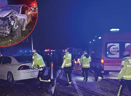 Uşak’ta feci kaza! Otomobil ile işçi servisi çarpıştı: 28 yaralı
