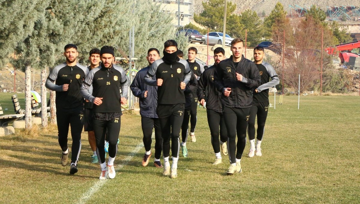 Yeni Malatyaspor’da yaprak dökümü sürüyor