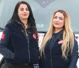 Yüksekova’nın ‘en hızlı’ ikilisi! Her gün onlarca insanın hayatına dokunuyorlar