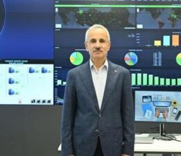 5 bin 565 yerleşim yerine elektronik haberleşme hizmeti