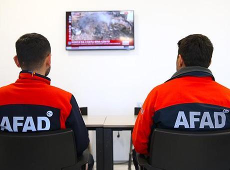 AFAD ekipleri depremin merkez üssünde yaşadıklarını unutamıyor: Öldüğümü düşündükleri için beni tanımadılar