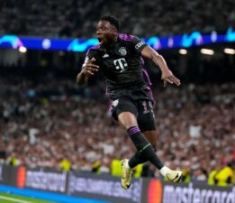 Bayern Münih’ten Alphonso Davies’e yeni sözleşme