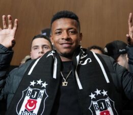 Beşiktaş devre arasında gençlere yöneldi: 4 futbolcuyla yollarını ayırdı