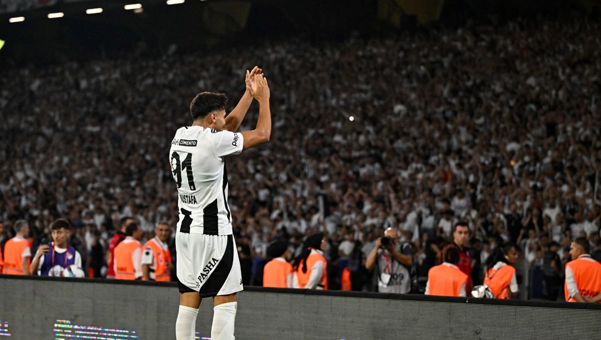 Beşiktaş’tan Mustafa Erhan Hekimoğlu’na yeni sözleşme