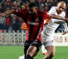 CANLI: Galatasaray’da Ahmed Kutucu perdeyi açtı: Gaziantep FK 0 Galatasaray 1