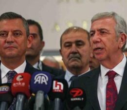 CHP lideri Özgür Özel ve Mansur Yavaş’tan genel merkezde ‘jet’ toplantı: ‘Acele etmeyelim, birlik bozulmasın’