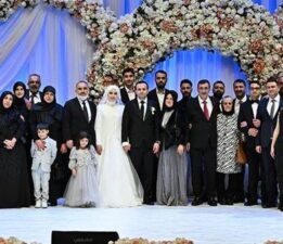 Cumhurbaşkanı Yardımcısı Cevdet Yılmaz’ın oğlu Ferhat Yılmaz, Esra Alperen’le evlendi