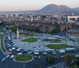 Erciyes’te Kar Hentbolu Şampiyonası düzenlendi