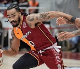 Galatasaraylı basketbolcu Livingston’dan kötü haber