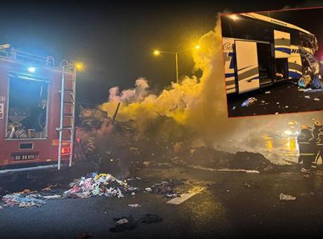 Gaziantep’te zincirleme kaza! 3 araç çarpıştı: 1 ölü, 4 yaralı