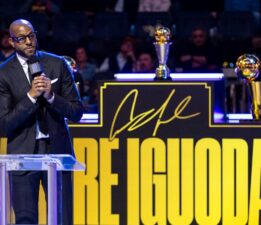Golden Warriors, Andre Iguodala’ın formasını “emekli” etti