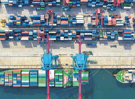 İhracatta 2025 yılı çifte rekorla açıldı