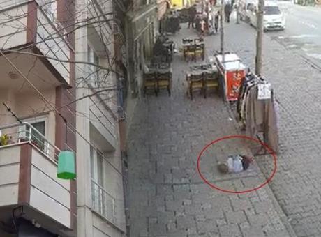 İstanbul’da 2 yaşındaki çocuk birinci kattaki balkondan düştü!