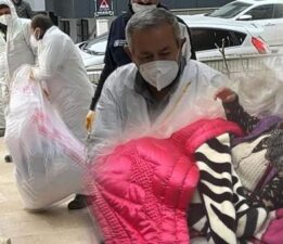 İstanbul’da ‘Horozlu teyze’ alarmı! İcra memurlarından kaçamadı