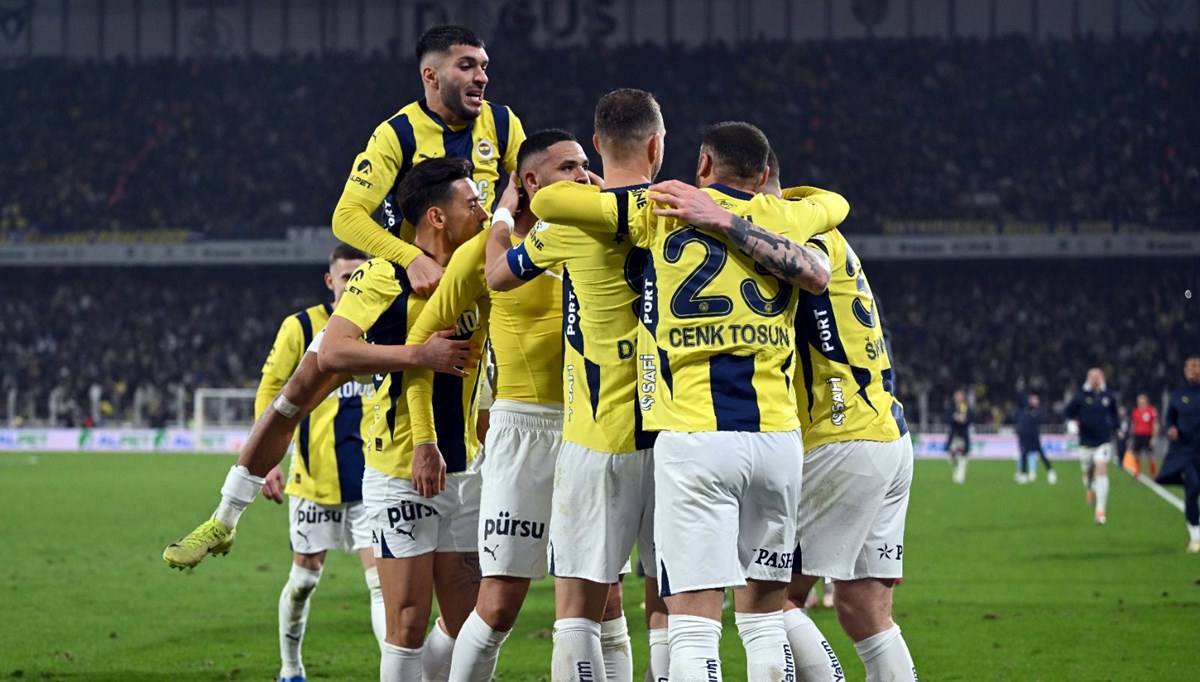 “Kadıköy’de inanılmaz geri dönüş” (3 Şubat 2025 spor manşetleri)