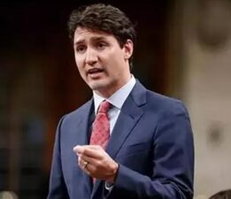 Kanada Başbakanı Trudeau duyurdu: gümrük vergisi 30 gün durduruldu
