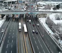 Kar yağışının ardından İstanbul, beyaza büründü