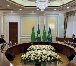 Kazakistan ve Türkmenistan anlaştı! Ulaşım koridorlarını geliştireceK