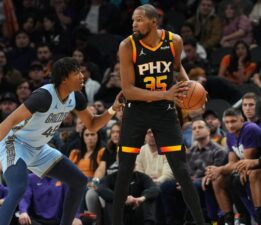 Kevin Durant NBA tarihine geçti: 30 bin sayı barajına ulaştı!